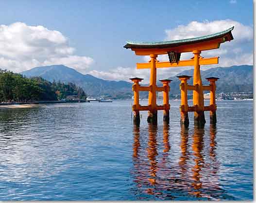 The Three Views, Amanohashidate in Kyoto Prefecture; and Itsukushima Shrine in Hiroshima and Matsushima in Miyagi 